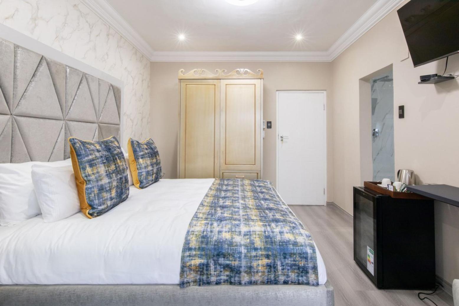 Dolphin Bay Boutique Hotel And Spa Port Elizabeth Dış mekan fotoğraf