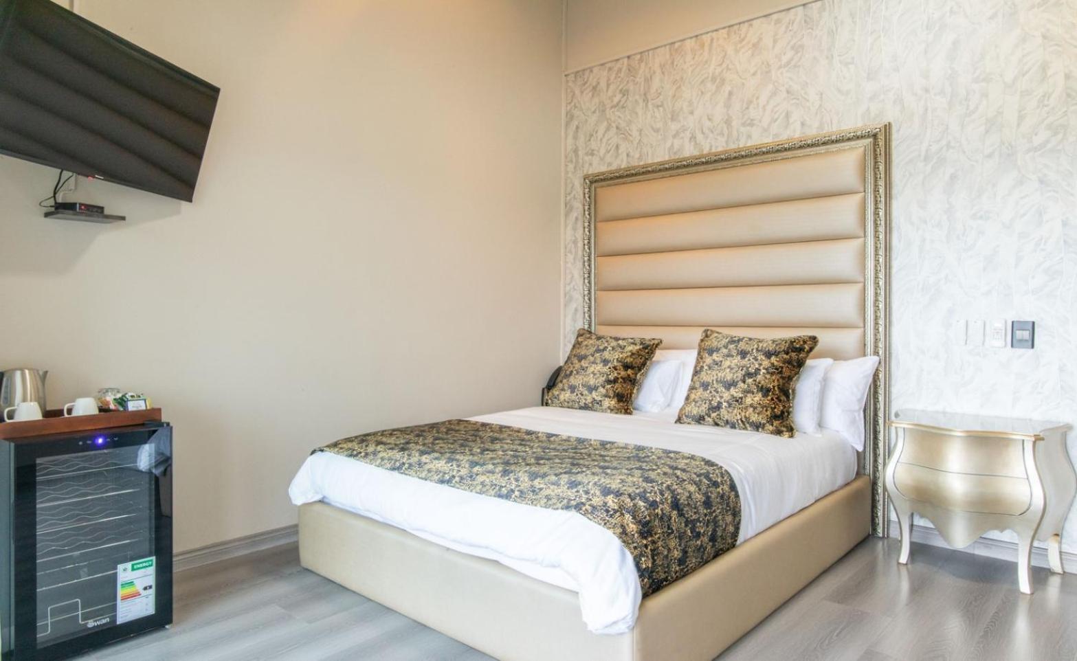 Dolphin Bay Boutique Hotel And Spa Port Elizabeth Dış mekan fotoğraf